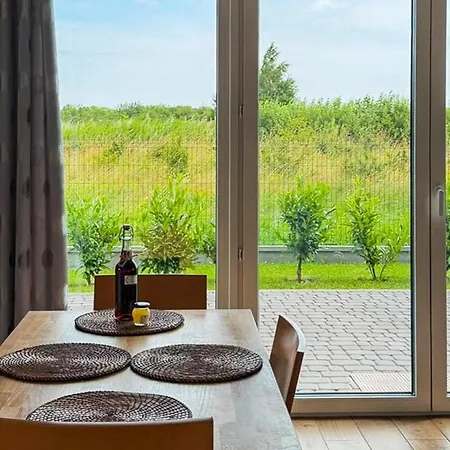 Сasa de vacaciones 1 Bedroom Stunning In Kołobrzeg