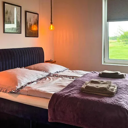 1 Bedroom Stunning In * Kołobrzeg